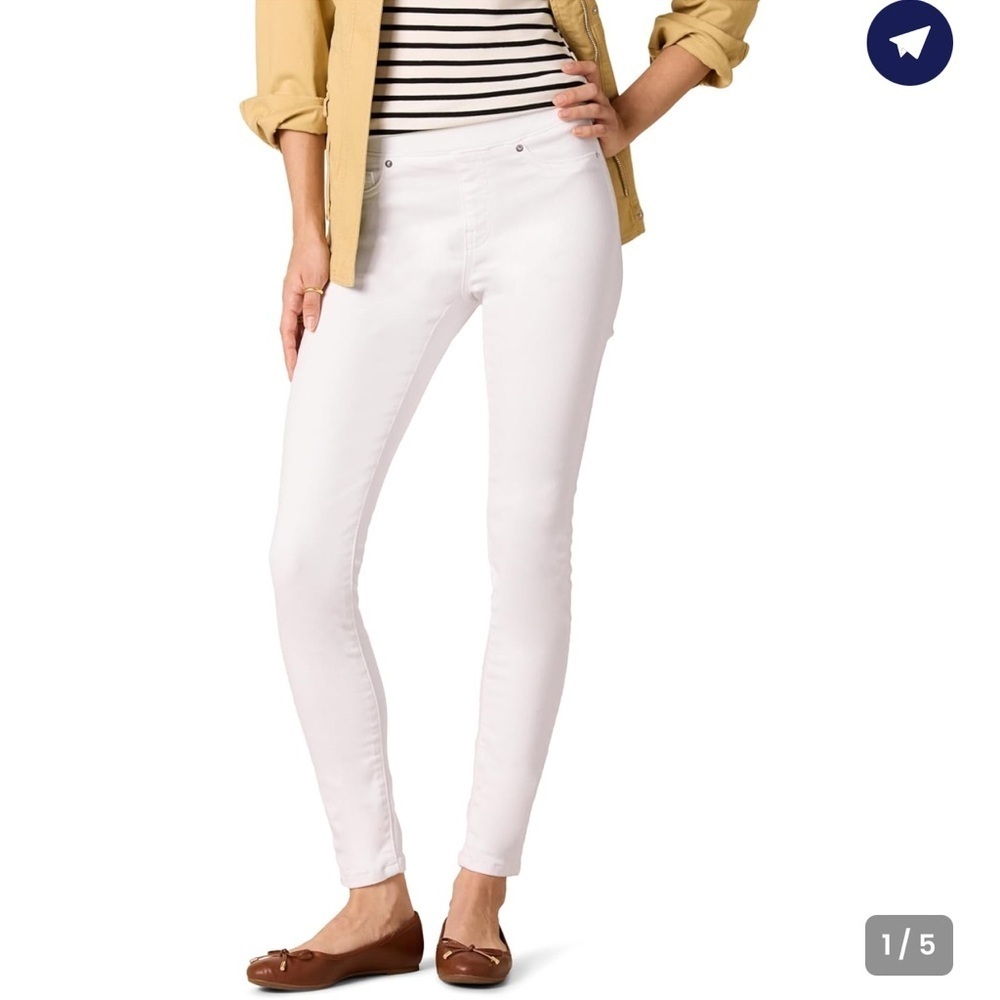 Amazon Essentials pull on white jeggings. NWT